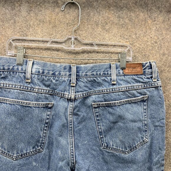 LL Bean Jeans Mens 40x30 Blue Comfort Waist Relaxed Baggy Paint Stain Workwear - Picture 8 of 10